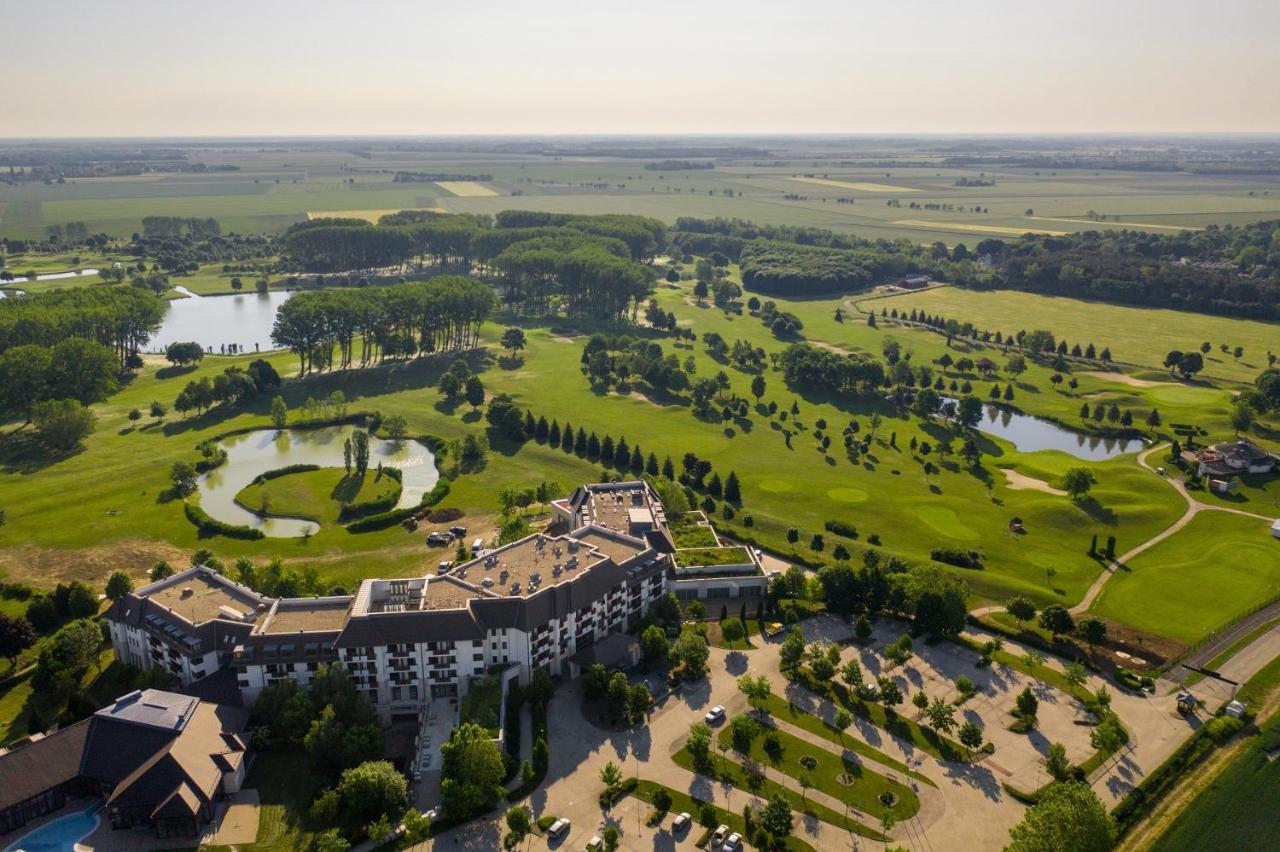 Greenfield Hotel Golf & Spa Bük Exteriör bild